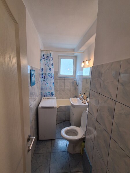 Piata Muncii, Vatra Luminoasa, Maior Coravu, inchiriere garsoniera.