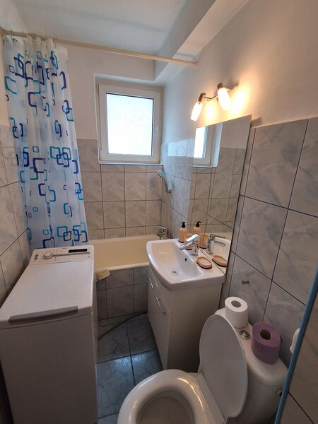 Piata Muncii, Vatra Luminoasa, Maior Coravu, inchiriere garsoniera.