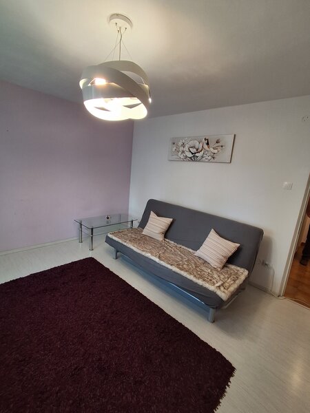 Piata Muncii, Vatra Luminoasa, Maior Coravu, inchiriere garsoniera.